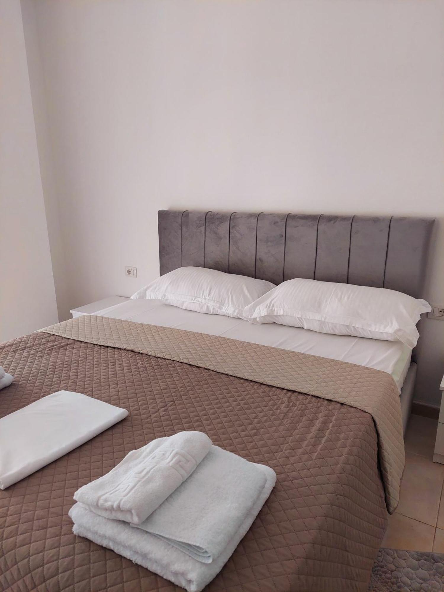 Gex Apartments Tirana Exterior foto